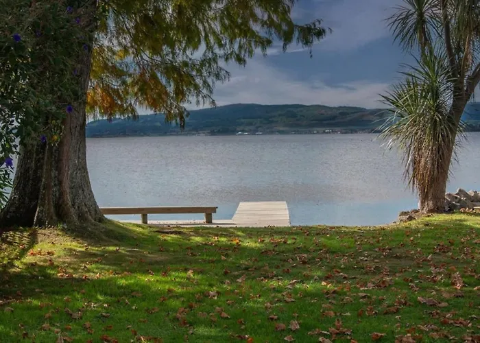 Lakeside Landing Ferienhaus Rotorua